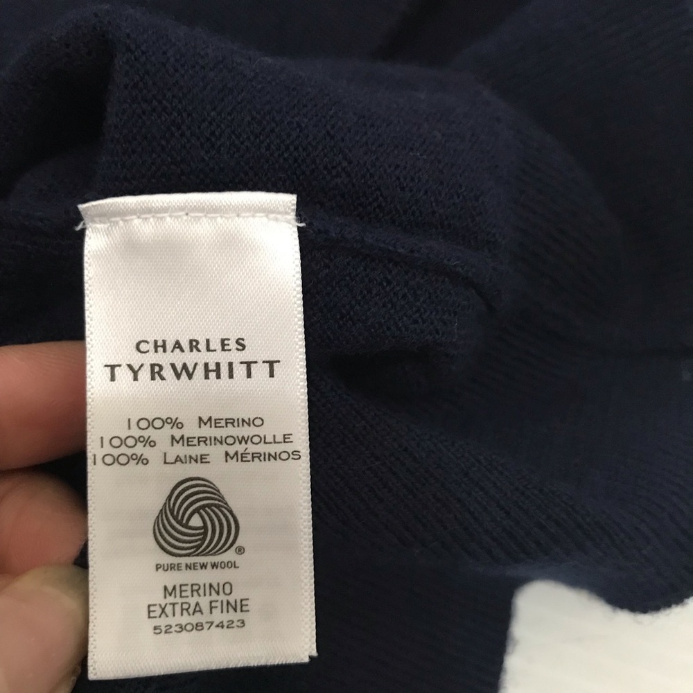 Charles Tyrwhitt Merino Wool Men's Navy Quarter-Zip Sweater Size M - Picture 8 of 8